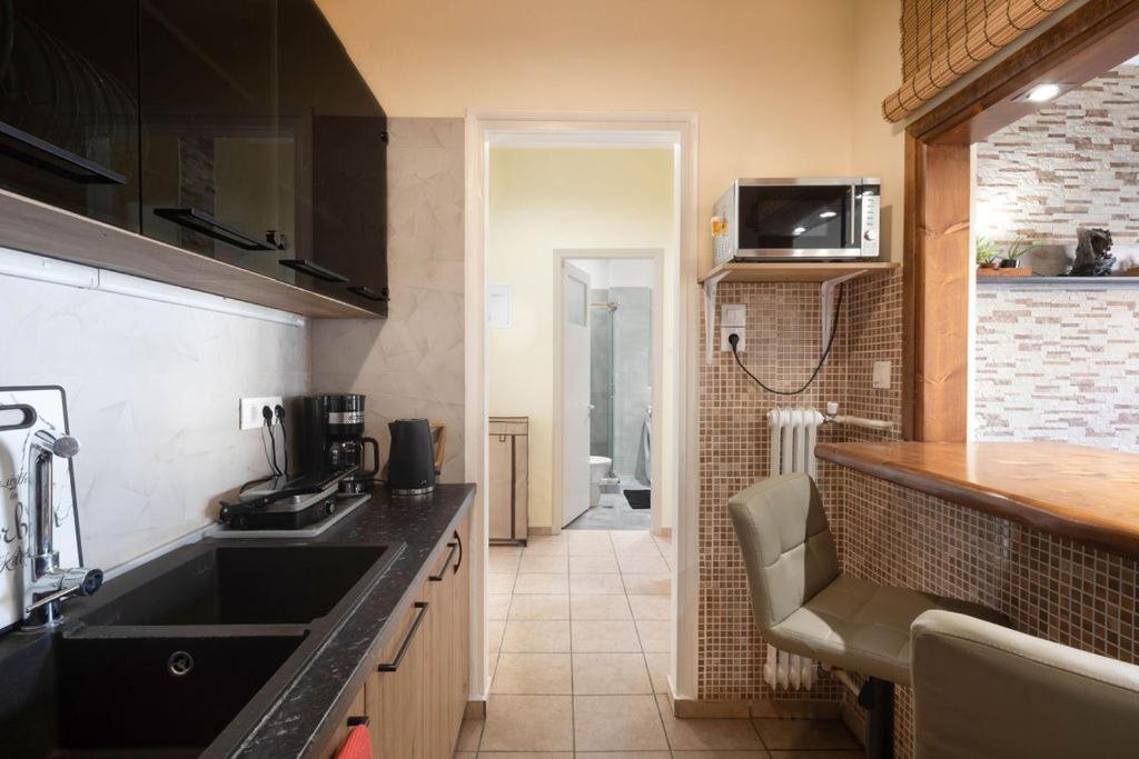 Central Apt In Town Corfu  Bagian luar foto